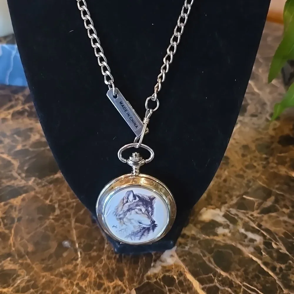 Westminster Collector'sElegant Silver Wolf Pocket Watch!